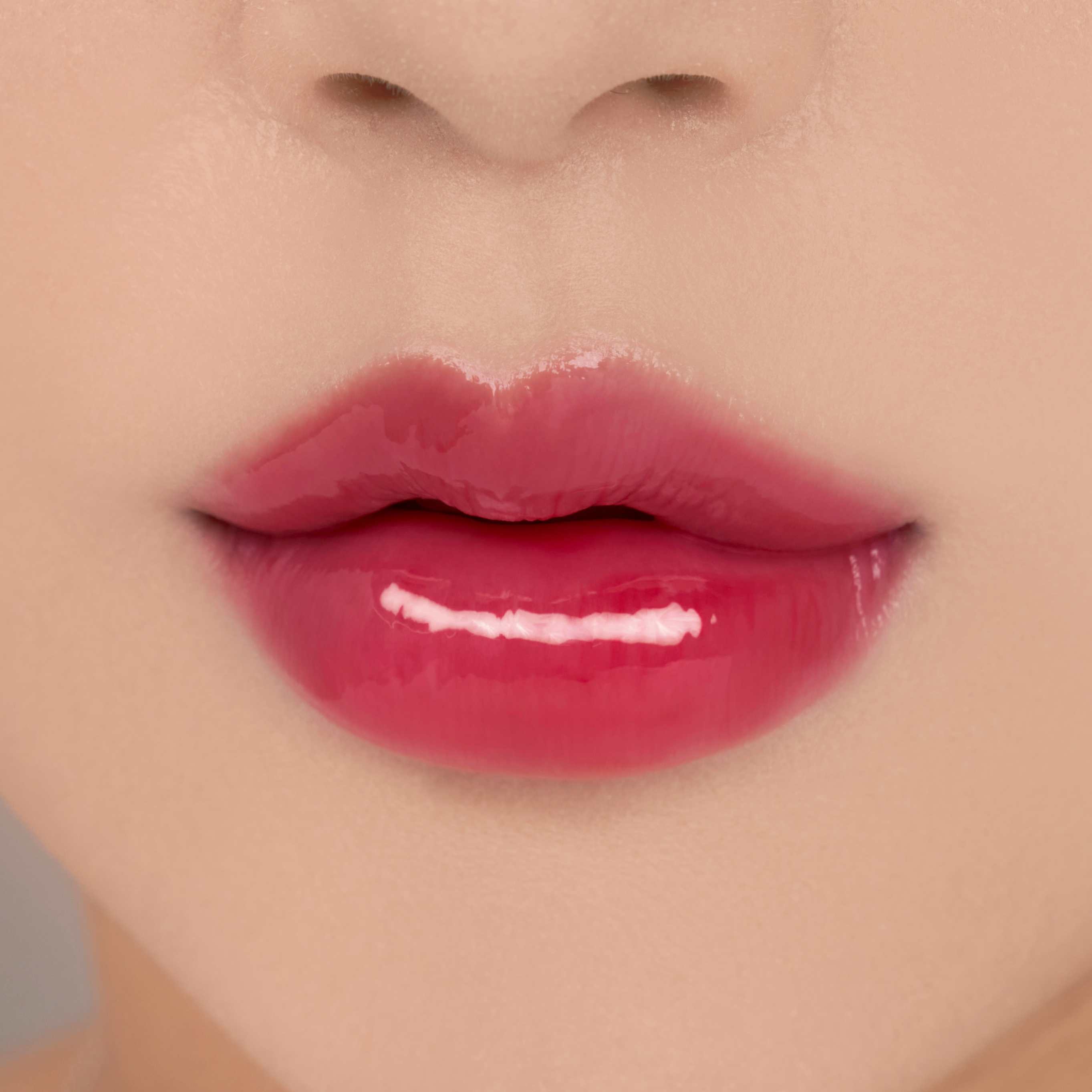 GLASTING COLOR GLOSS